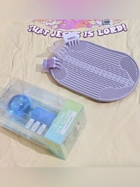 Lavender Makeup Brush Cleaner Trio Claw Clips & Facial Ice Globe NWT